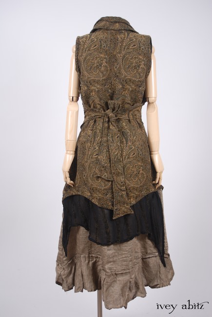 Limited Edition Inglenook Collection 2017 Look 6