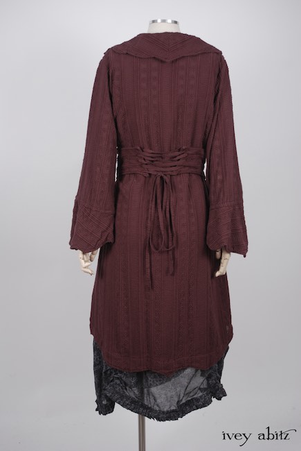 Ivey Abitz 2017-18 Fall Winter Look 27