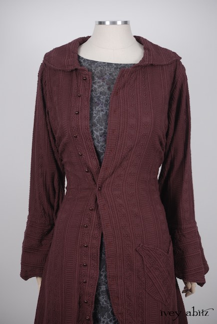 Ivey Abitz 2017-18 Fall Winter Look 27