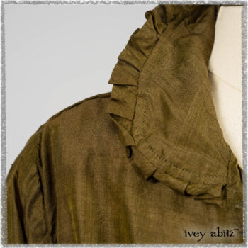 Canterbury Duster Coat in Woodlawn Cotton Silk Voile; Canterbury Duster Coat in Woodlawn Floral Washed Linen. Ivey Abitz bespoke clothing.