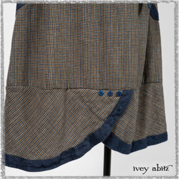 Sennen Frock in Estuary Petite Check with Estuary Wondrous Washed Linen details. Ivey Abitz bespoke clothing.