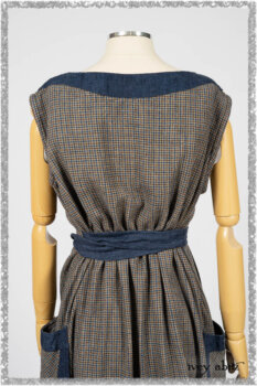 Sennen Frock in Estuary Petite Check with Estuary Wondrous Washed Linen details. Ivey Abitz bespoke clothing.
