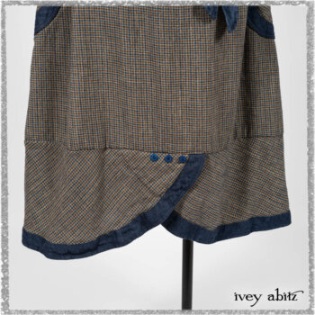 Sennen Frock in Estuary Petite Check with Estuary Wondrous Washed Linen details. Ivey Abitz bespoke clothing.
