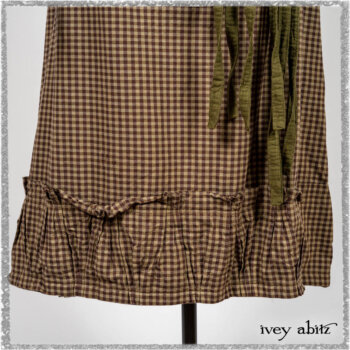 Saint Ans Jacket in Woodlawn Melange Knit; Porte Cochere Sash in Seagrass Crushed Cotton; Gabled Frock in Plum Tree and Woodlawn Check Cotton. Ivey Abitz bespoke clothing.