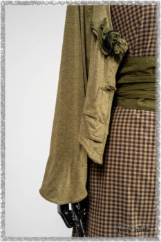 Saint Ans Jacket in Woodlawn Melange Knit; Porte Cochere Sash in Seagrass Crushed Cotton; Gabled Frock in Plum Tree and Woodlawn Check Cotton. Ivey Abitz bespoke clothing.