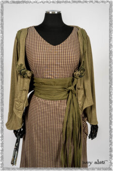 Saint Ans Jacket in Woodlawn Melange Knit; Porte Cochere Sash in Seagrass Crushed Cotton; Gabled Frock in Plum Tree and Woodlawn Check Cotton. Ivey Abitz bespoke clothing.