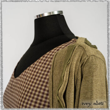 Saint Ans Jacket in Woodlawn Melange Knit; Porte Cochere Sash in Seagrass Crushed Cotton; Gabled Frock in Plum Tree and Woodlawn Check Cotton. Ivey Abitz bespoke clothing.