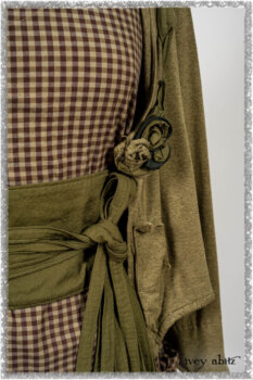 Saint Ans Jacket in Woodlawn Melange Knit; Porte Cochere Sash in Seagrass Crushed Cotton; Gabled Frock in Plum Tree and Woodlawn Check Cotton. Ivey Abitz bespoke clothing.