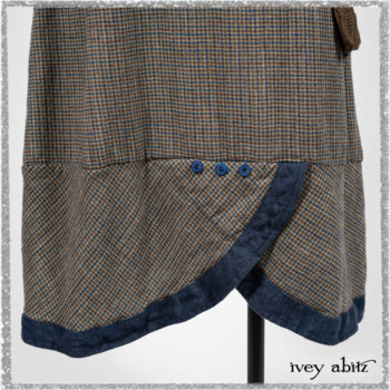 Porte Cochere Shirt Jacket in Earthen Ribbed Weave; Sennen Frock in Estuary Petite Check with Estuary Wondrous Washed Linen details. Ivey Abitz bespoke clothing.