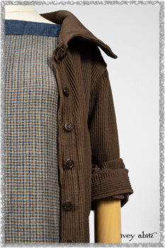 Porte Cochere Shirt Jacket in Earthen Ribbed Weave; Sennen Frock in Estuary Petite Check with Estuary Wondrous Washed Linen details. Ivey Abitz bespoke clothing.