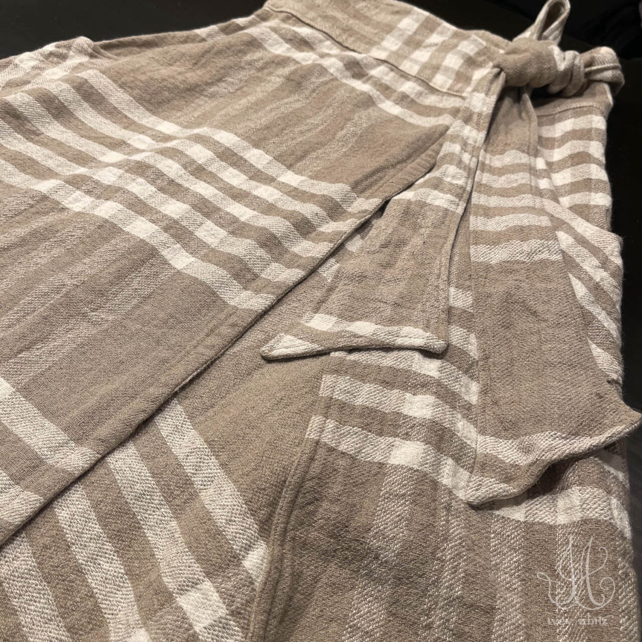 Oyster plaid is STUNNING. Go ahead. Wear it all the time. Be tough on it. It can take it!