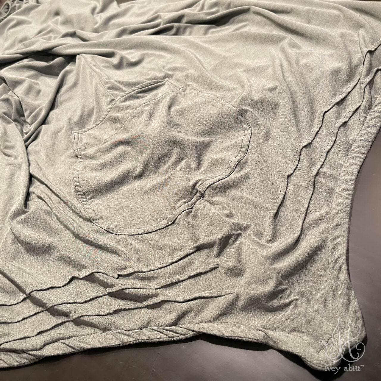 Lydia Shirt. Even the side detail is extraordinary. Every detail on the inside and out matters in an Ivey Abitz garment.