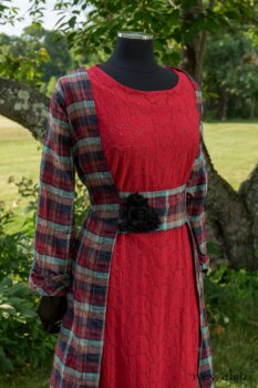 Bartholomew Dress in Seaside Rose Garden Washed Plaid; Mewland Frock in Rose Garden Floral Eyelet; Cilla Slip Frock in Peony Soft Ribbed Knit; Soutache Brooch in Black Weaves. Ivey Abitz at Boscobel House and Gardens