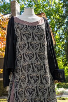 Chevallier Cardigan in Unity Soft Ribbed Knit; River Frock in Unity Art Nouveau Silk Chiffon; Hudson Frock in Peace Washed Linen. Location: Entrance to front porch of Val-Kill Cottage. Eleanor Roosevelt National Historic Site. Hyde Park, New York.