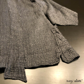 Back bottom hem detail of the Vanetten Shirt.