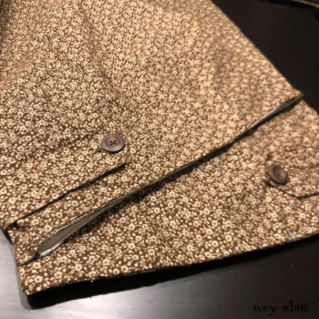 Baedeker Trousers in a pleasing and playful petite fleur cotton.