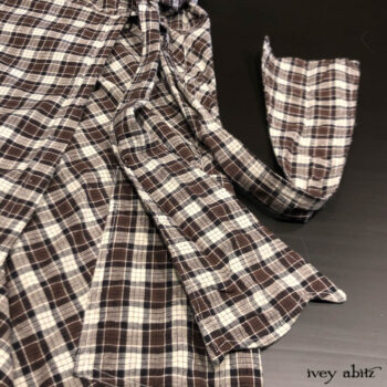 Detail of the Fairholme Skirt. A great easy-fitting and comfortable everyday wrap skirt.