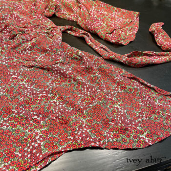 Bramley is especially beautiful in a silk chiffon. This features a now sold out fabric, the Poppy Floral Silk Chiffon.