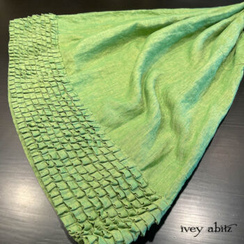 Cape Frock is in honour of some of our favourite architectural details found on Cape Cod. The repetiton of the cedar shingles is so soothing. We love emulating it and combining it with our Plucky Washed Linen. A statement indeed!