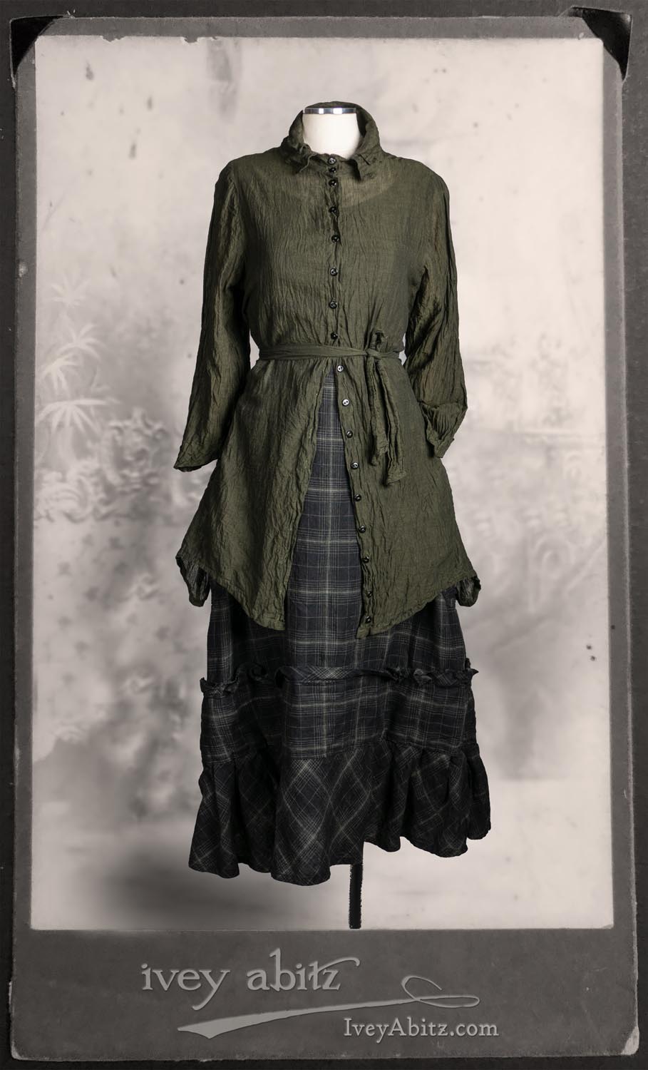 Inglenook Shirt Jacket in Signature Arthurian Green Washed Voile; Hudson Frock in Unity Plaid Linen.