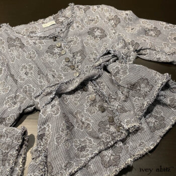 Bonheur Shirt Jacket in our Seascape Floral Linen. It is a must-have from the new collection, and it looks brilliant in layering jackets and frocks!