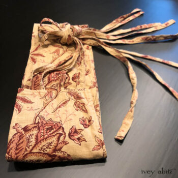 Porte Cochere Sash in Rosy Washed Floral Linen