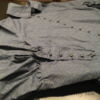 Truitt Shirt in one of our petite fleur cottons. Adorned with antique buttons, circa early 1900's.