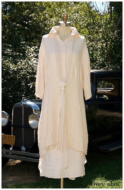 The Cordelia Dress in cream linen, circa 2008.