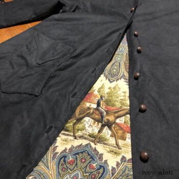 Camilla Raincoat in our new waxed cotton. Fully lined in horse in the hamlet cotton.